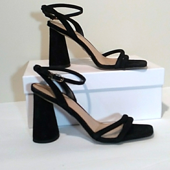 Sam Edelman KIA Leather Strappy Sandal with Block Heel. SEXY & COMFY! - Picture 1 of 11